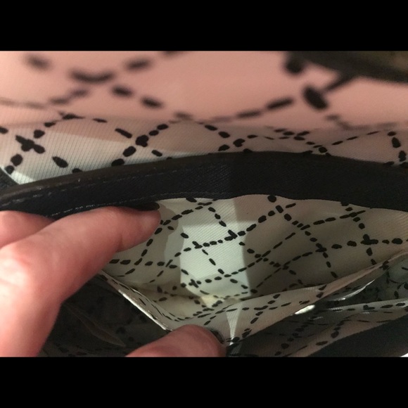 Kate Spade cross body bag- navy - Picture 5 of 8